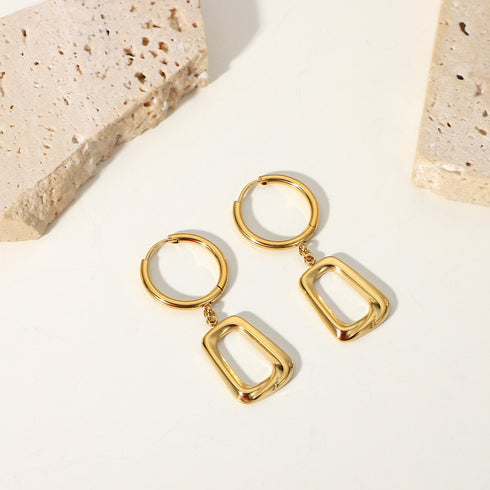 Hoops Örhängen med Geometrisk form